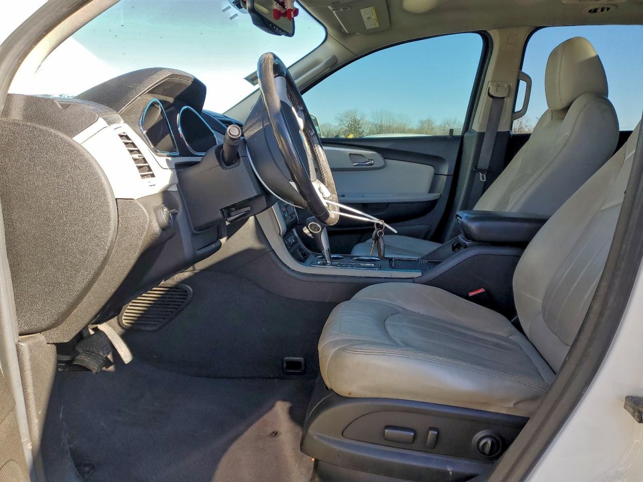 Chevrolet Traverse Ltz Image 11