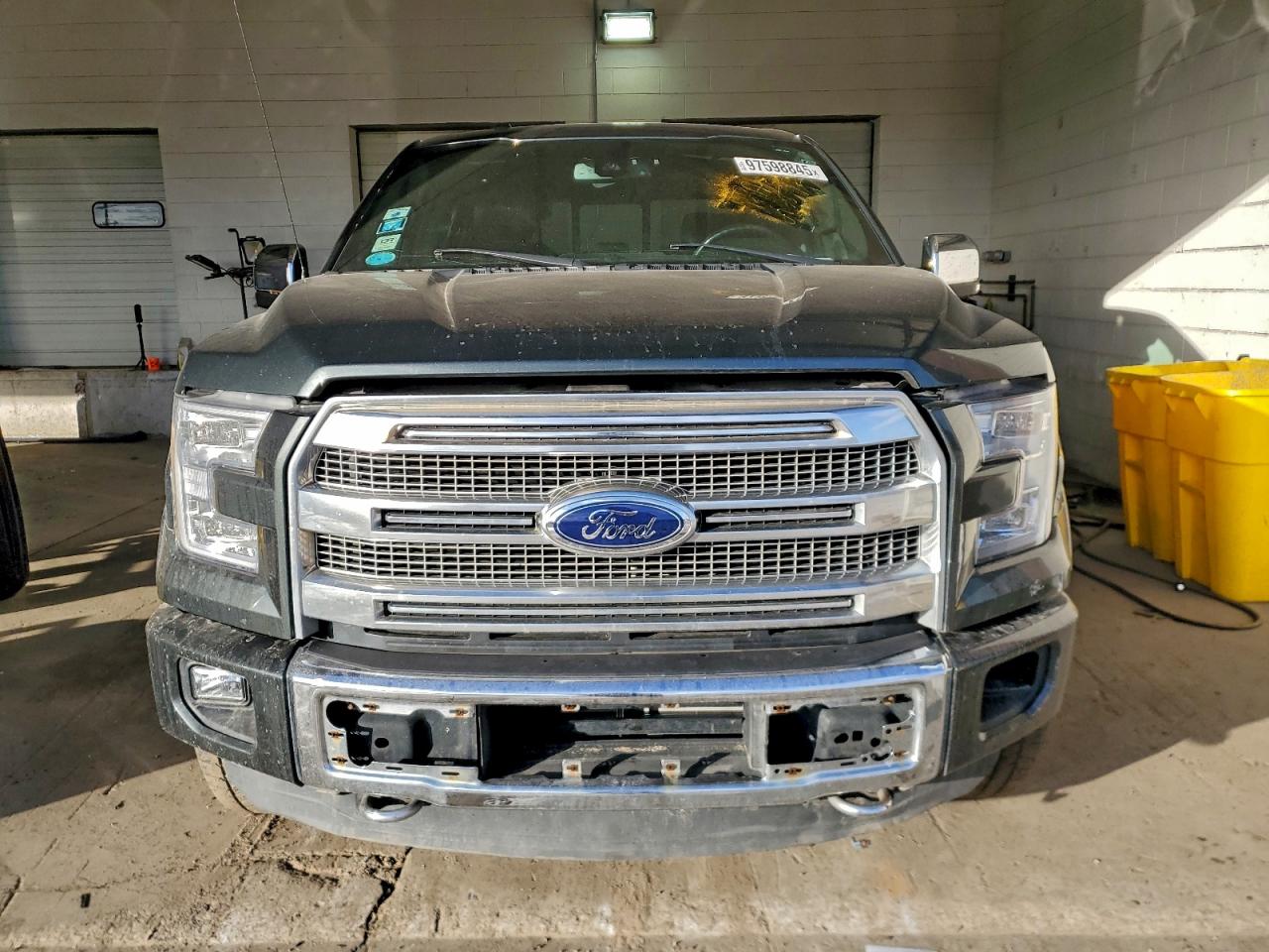 Ford F-150 Supercrew Image 6