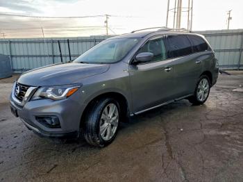  Salvage Nissan Pathfinder