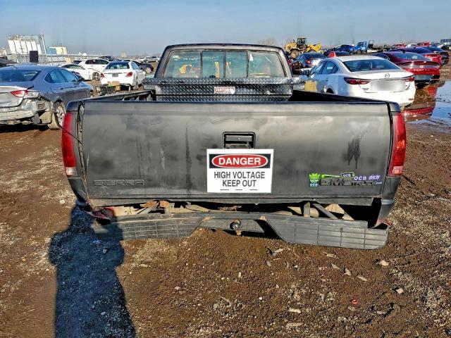 GMC Sierra C1500 Image 4