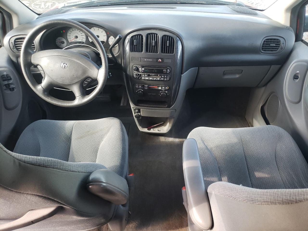 Dodge Caravan Sxt Image 9