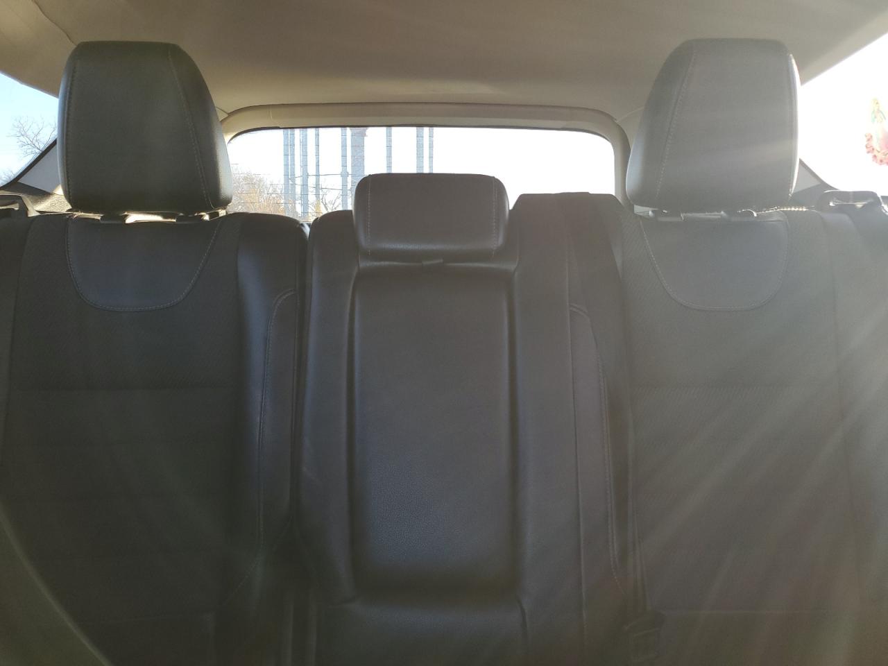 Ford Escape Titanium Image 8