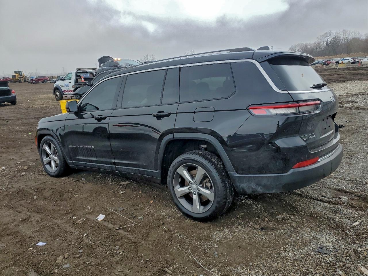 Jeep Grand Cherokee L Limited Image 2