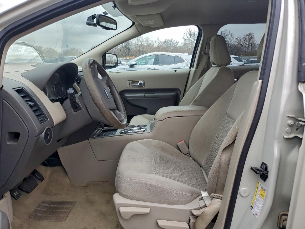 Ford Edge Se Image 10