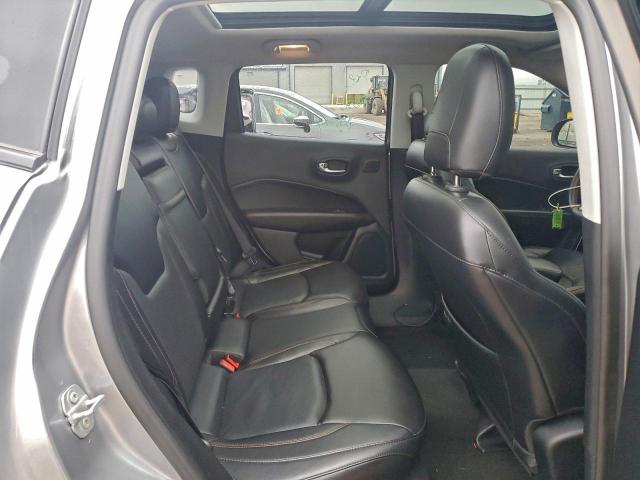 Jeep Compass Limited Image 9