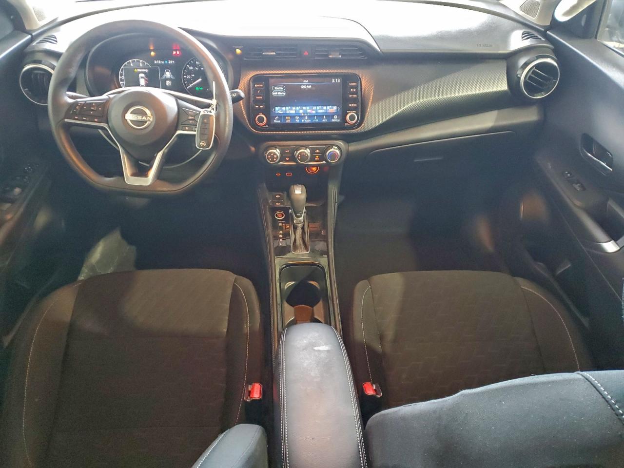 Nissan Kicks Sv Image 13