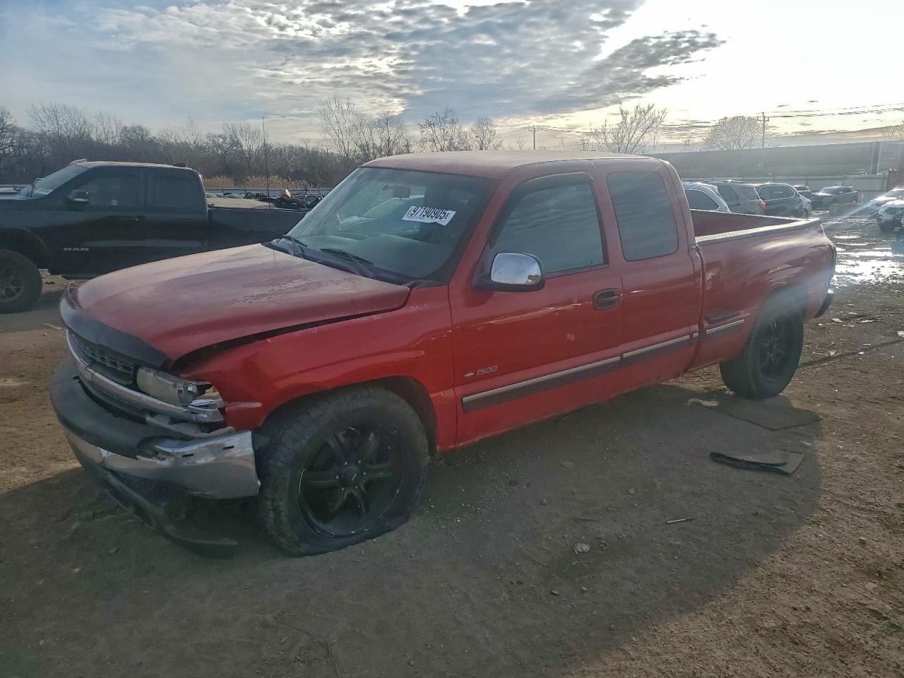 Chevrolet Silverado C1500 Image 1