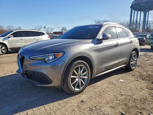 Salvage Alfa Romeo Stelvio