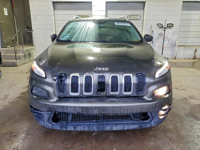 Jeep Grand Cherokee Latitude Image 11