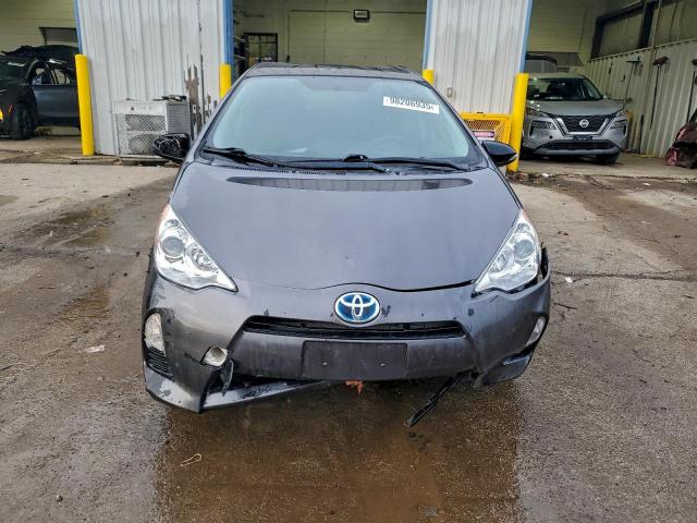 Toyota Prius Image 9