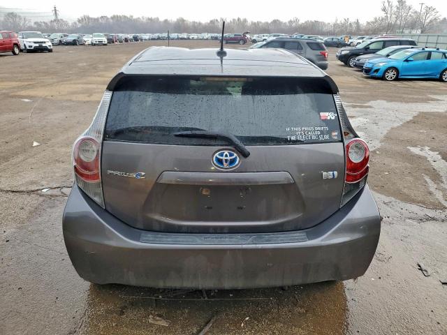 Toyota Prius Image 8