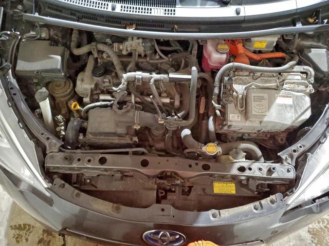 Toyota Prius Image 2