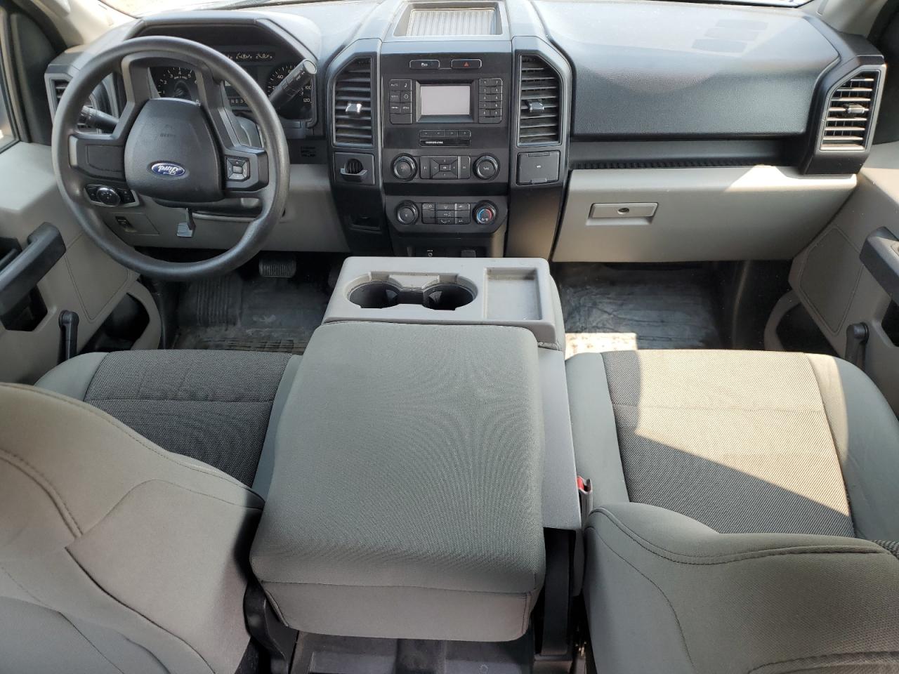 Ford F-150 Supercrew Image 11