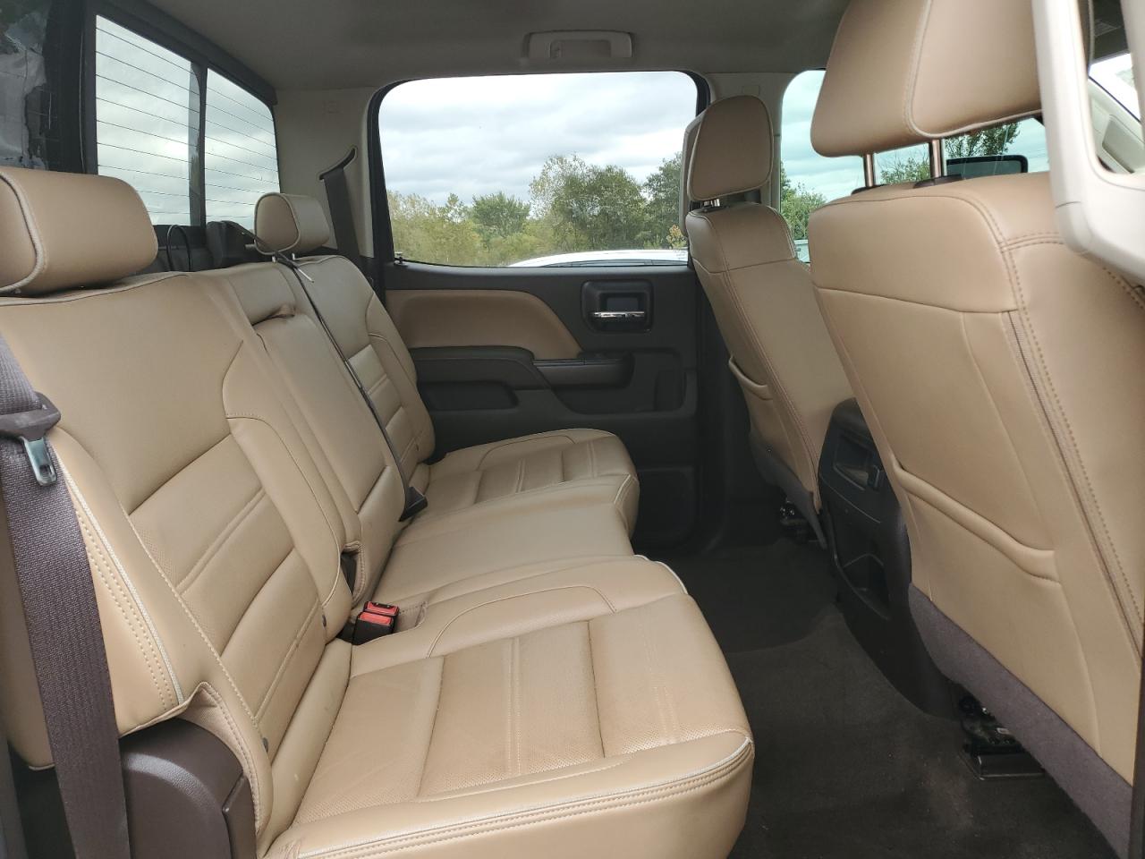 GMC Sierra K2500 Denali Image 10