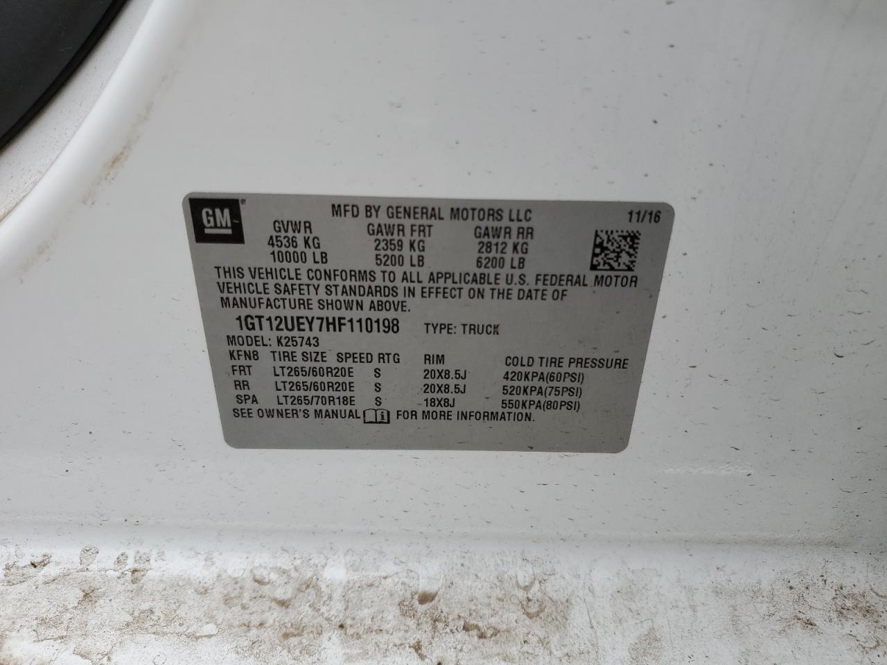 GMC Sierra K2500 Denali Image 11