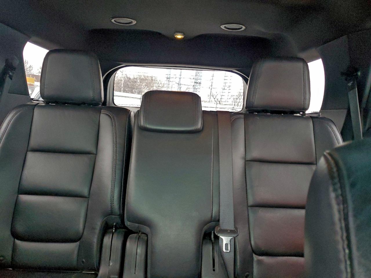 Ford Explorer Xlt Image 9