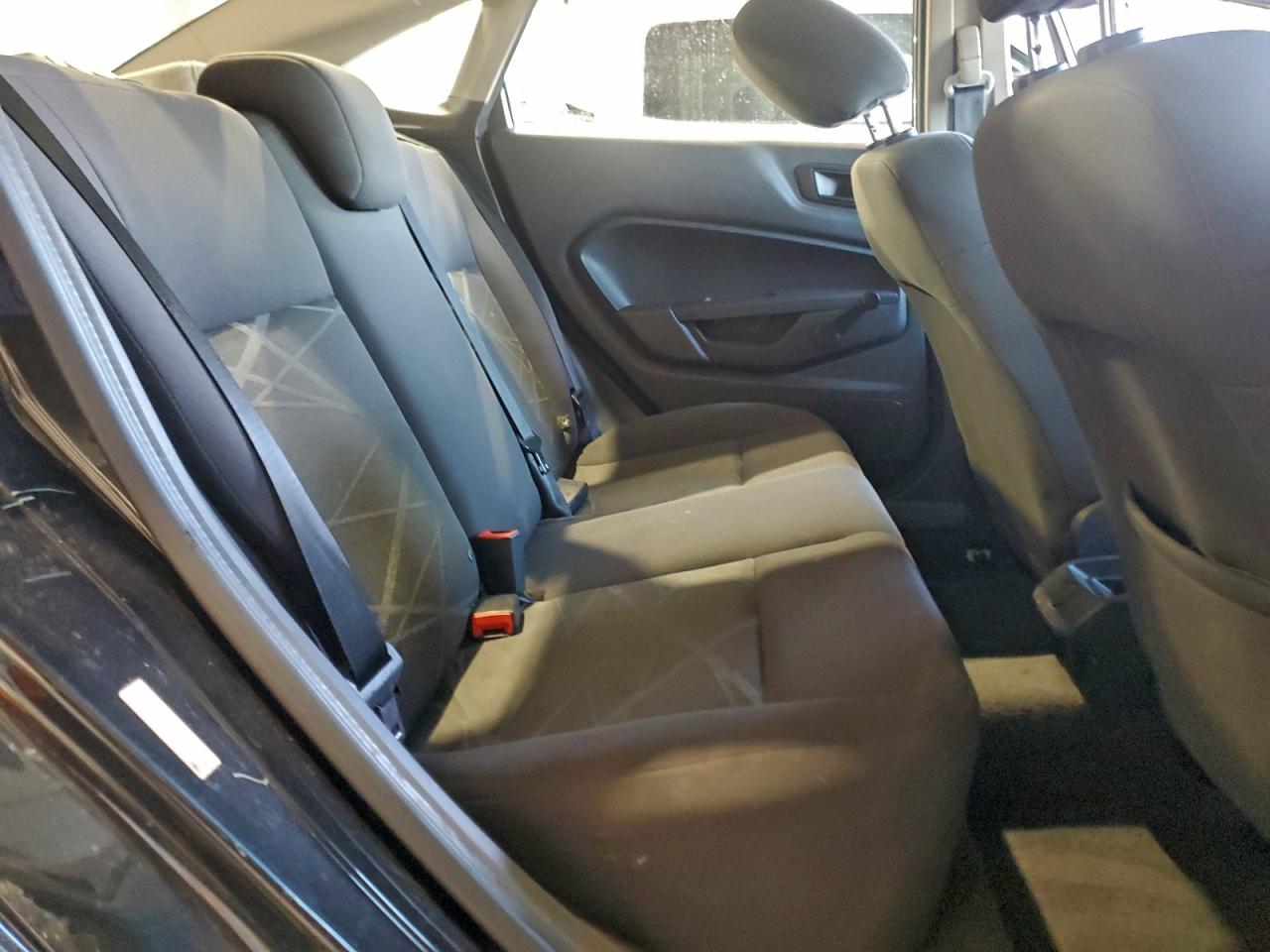 Ford Fiesta S Image 12