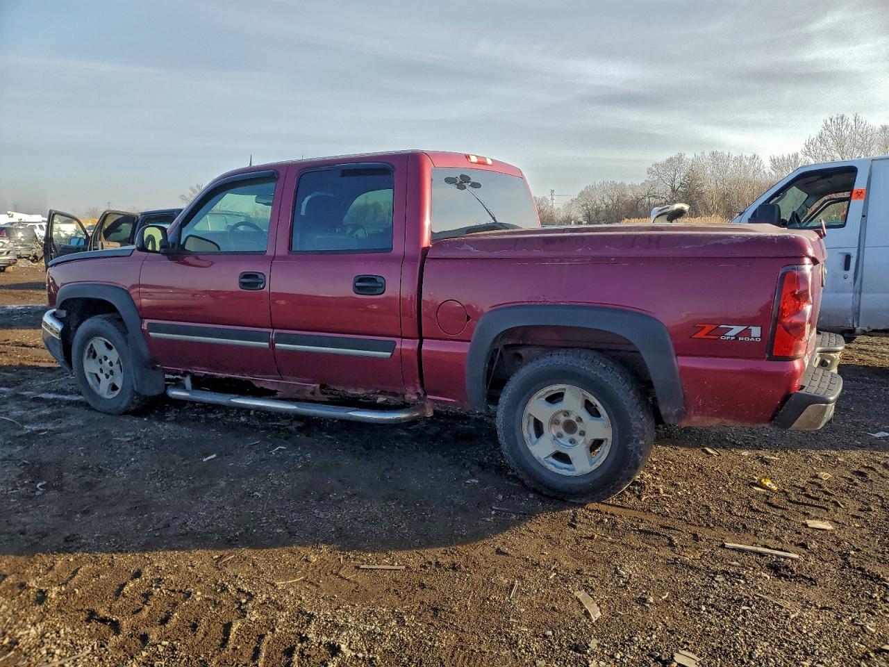 Chevrolet Silverado K1500 Image 2