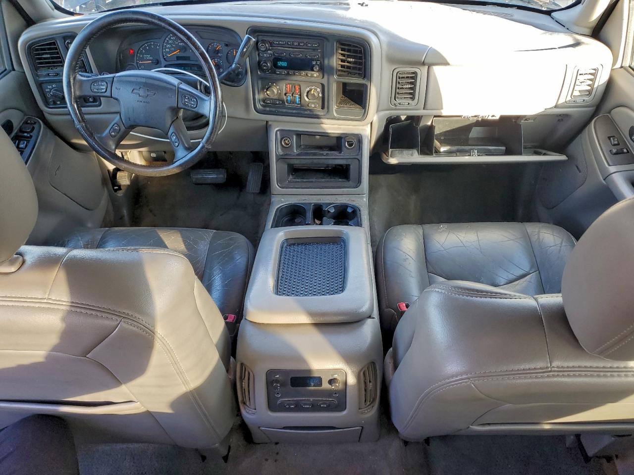 Chevrolet Silverado K1500 Image 5