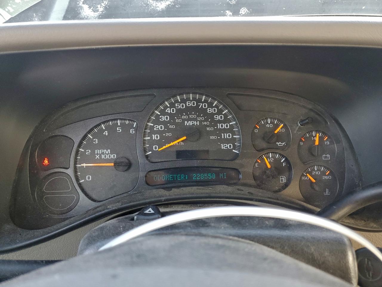 Chevrolet Silverado K1500 Image 9