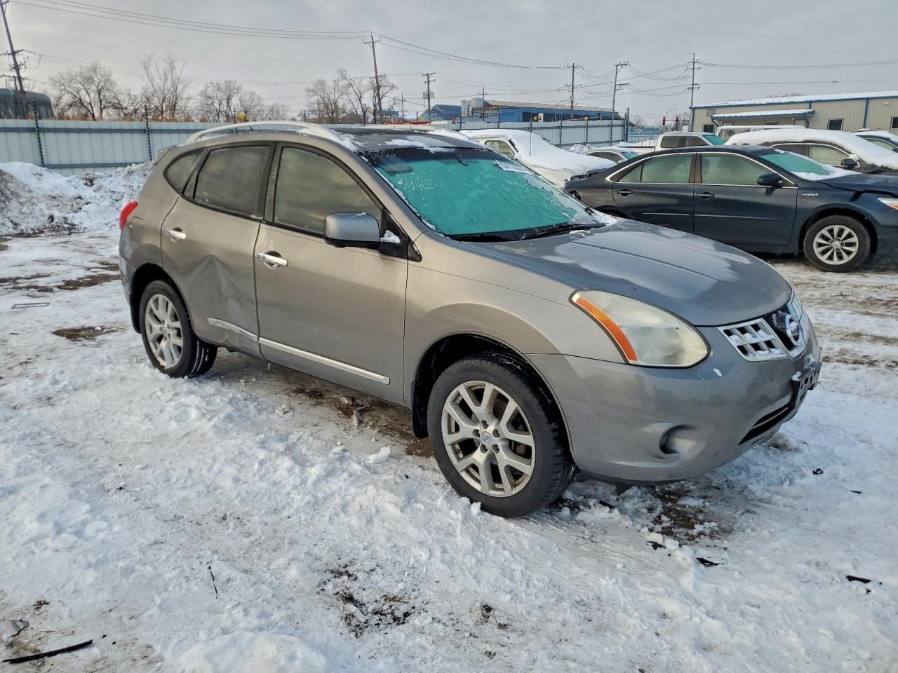 Nissan Rogue S Image 9