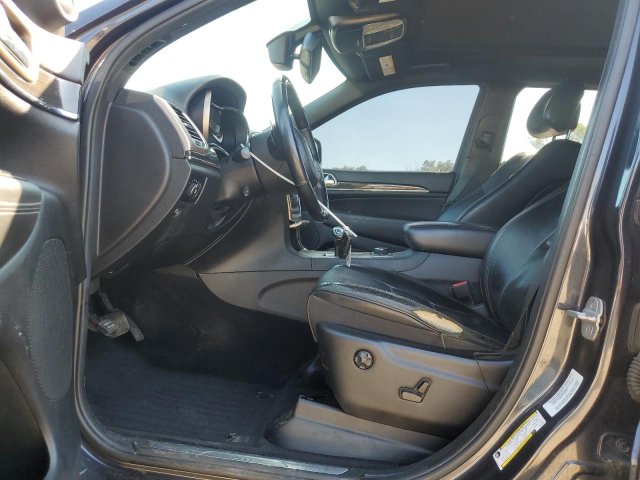 Jeep Grand Cherokee Overland Image 6