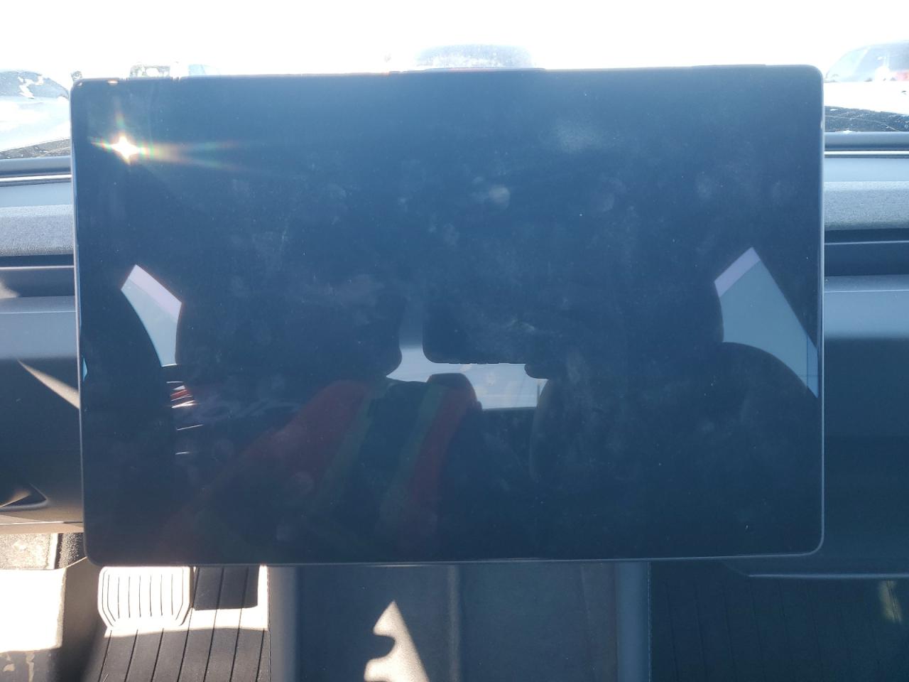 Tesla Model 3 Image 10