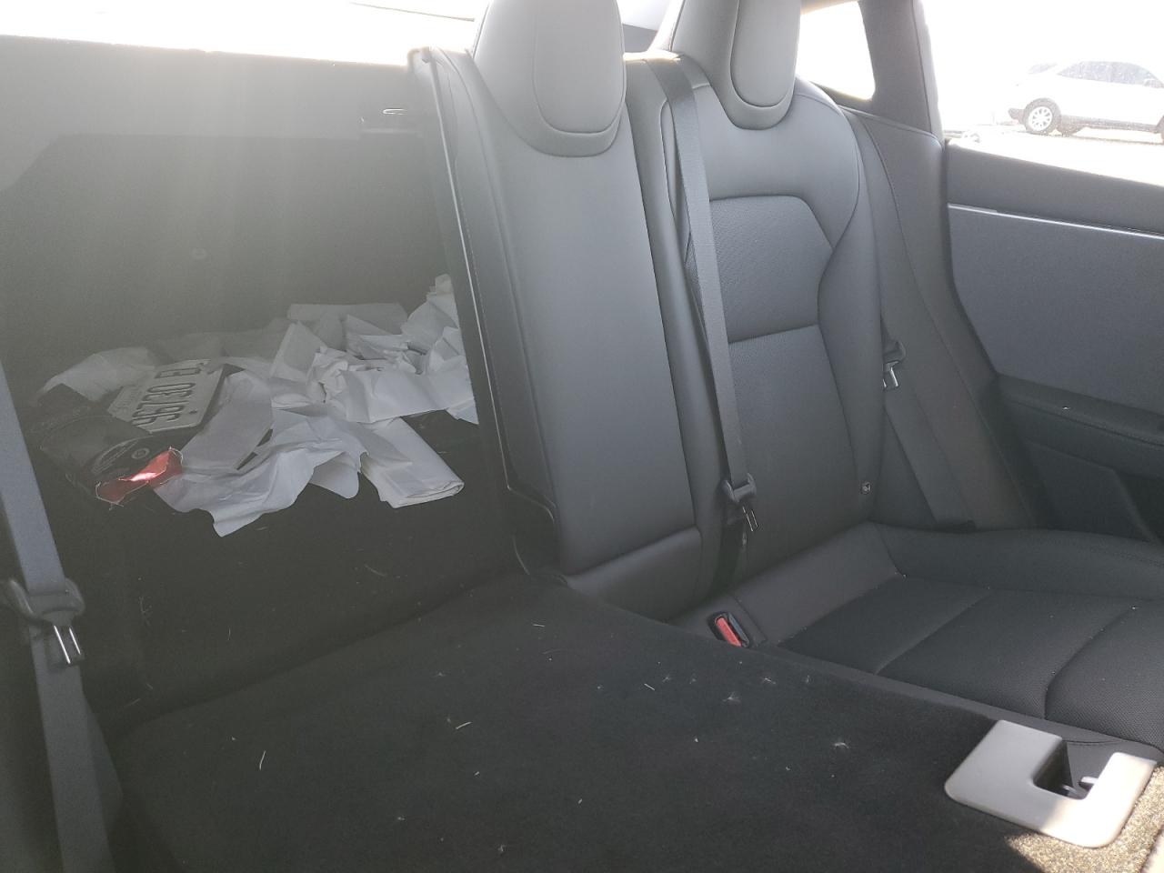 Tesla Model 3 Image 9