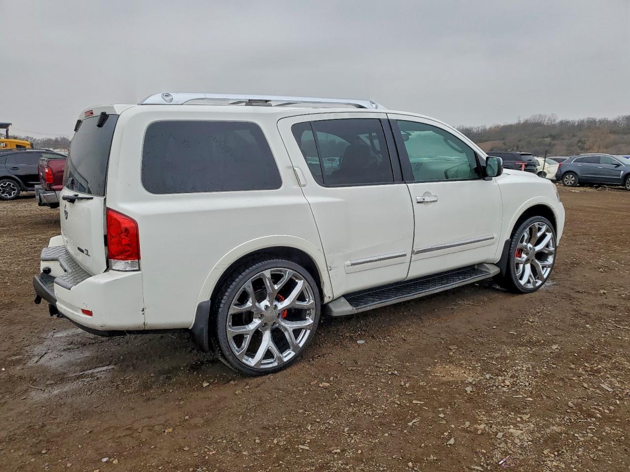 Nissan Armada Sv Image 2