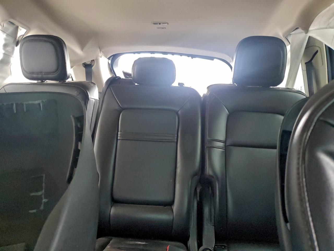 Lincoln Aviator Image 3