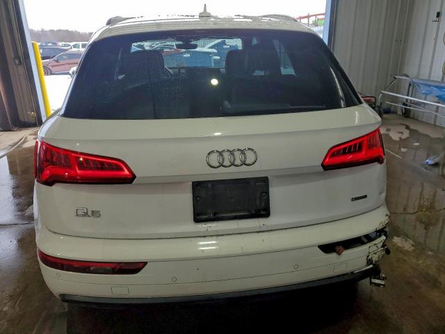Audi Q5 Premium Plus Image 2