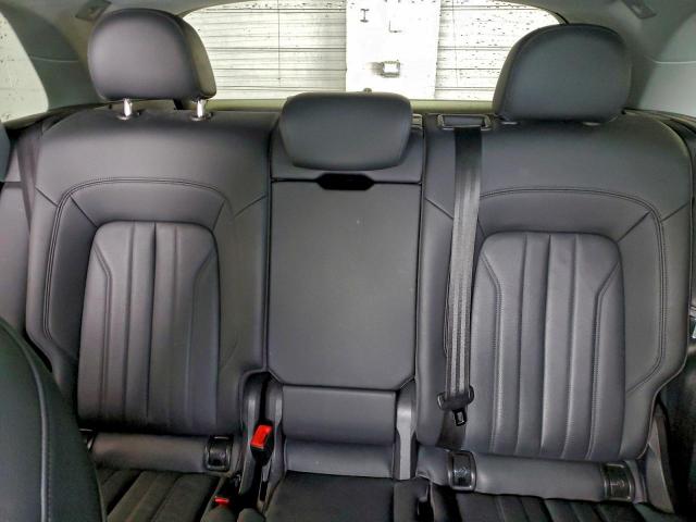 Audi Q5 Premium Plus Image 10