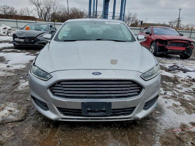 Ford Fusion Se Image 3