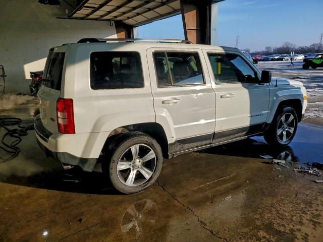 Jeep Patriot Latitude Image 6