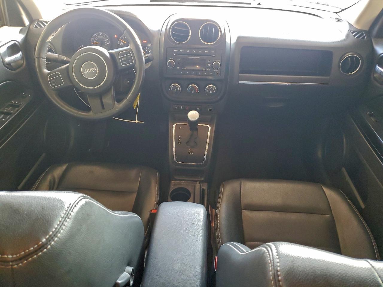 Jeep Patriot Latitude Image 13