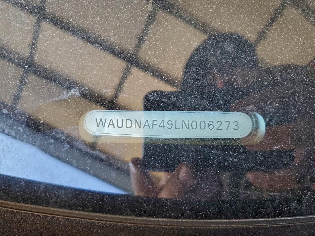 Audi A4 Premium Image 10