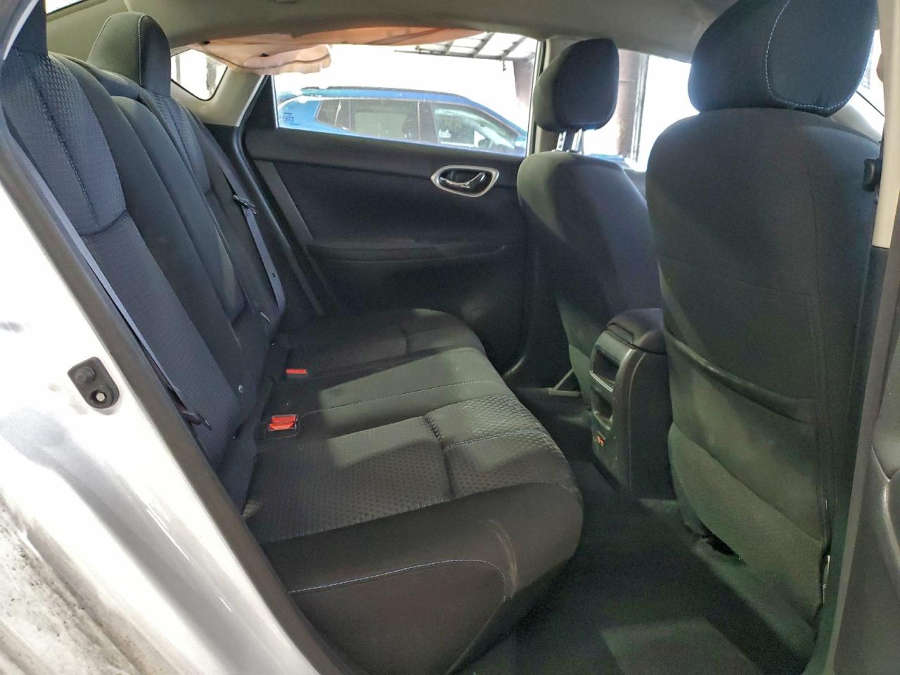 Nissan Sentra S Image 12