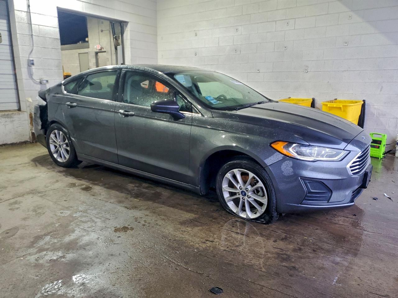 Ford Fusion Se Image 9