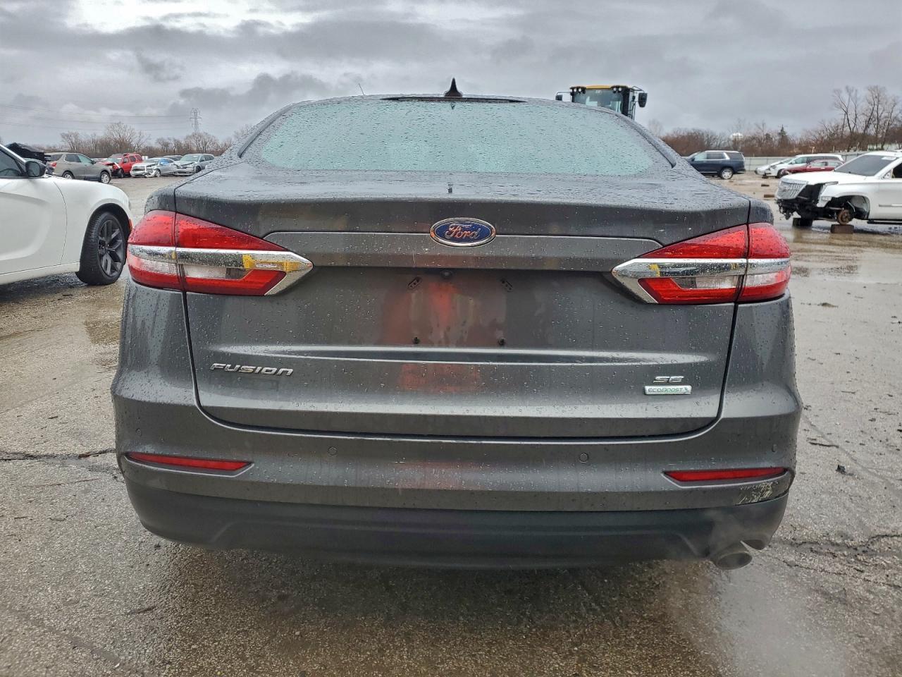 Ford Fusion Se Image 3