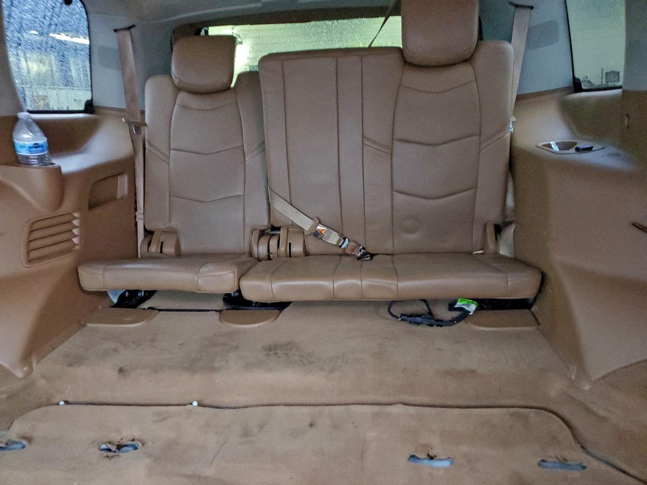 Cadillac Escalade Platinum Image 10