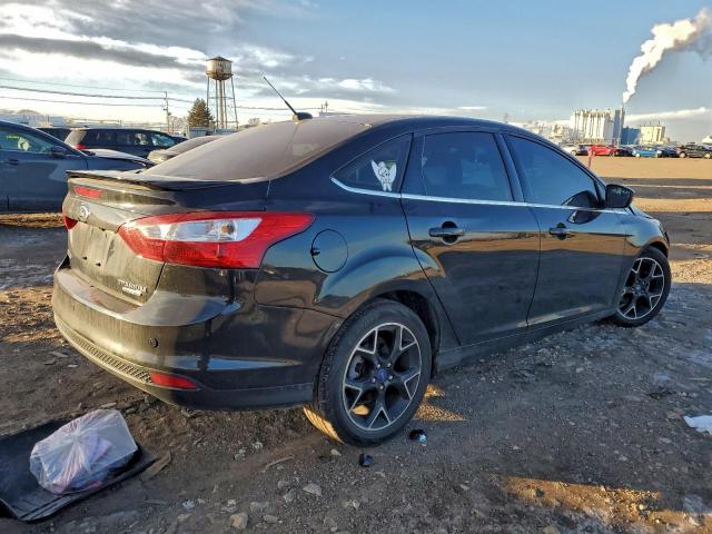 Ford Focus Titanium Image 12