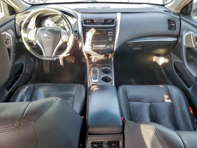 Nissan Altima 3.5s Image 12