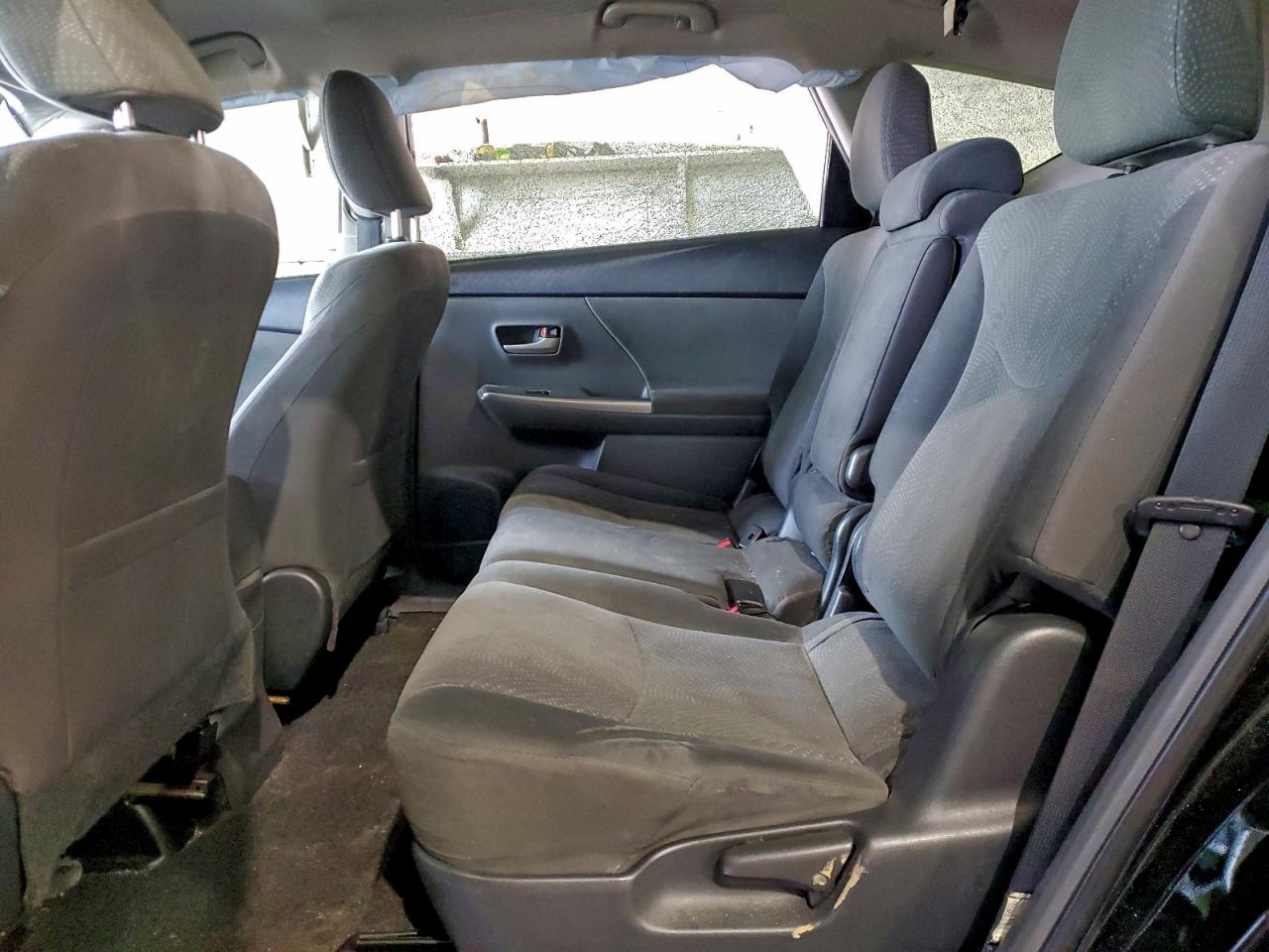 Toyota Prius Image 8