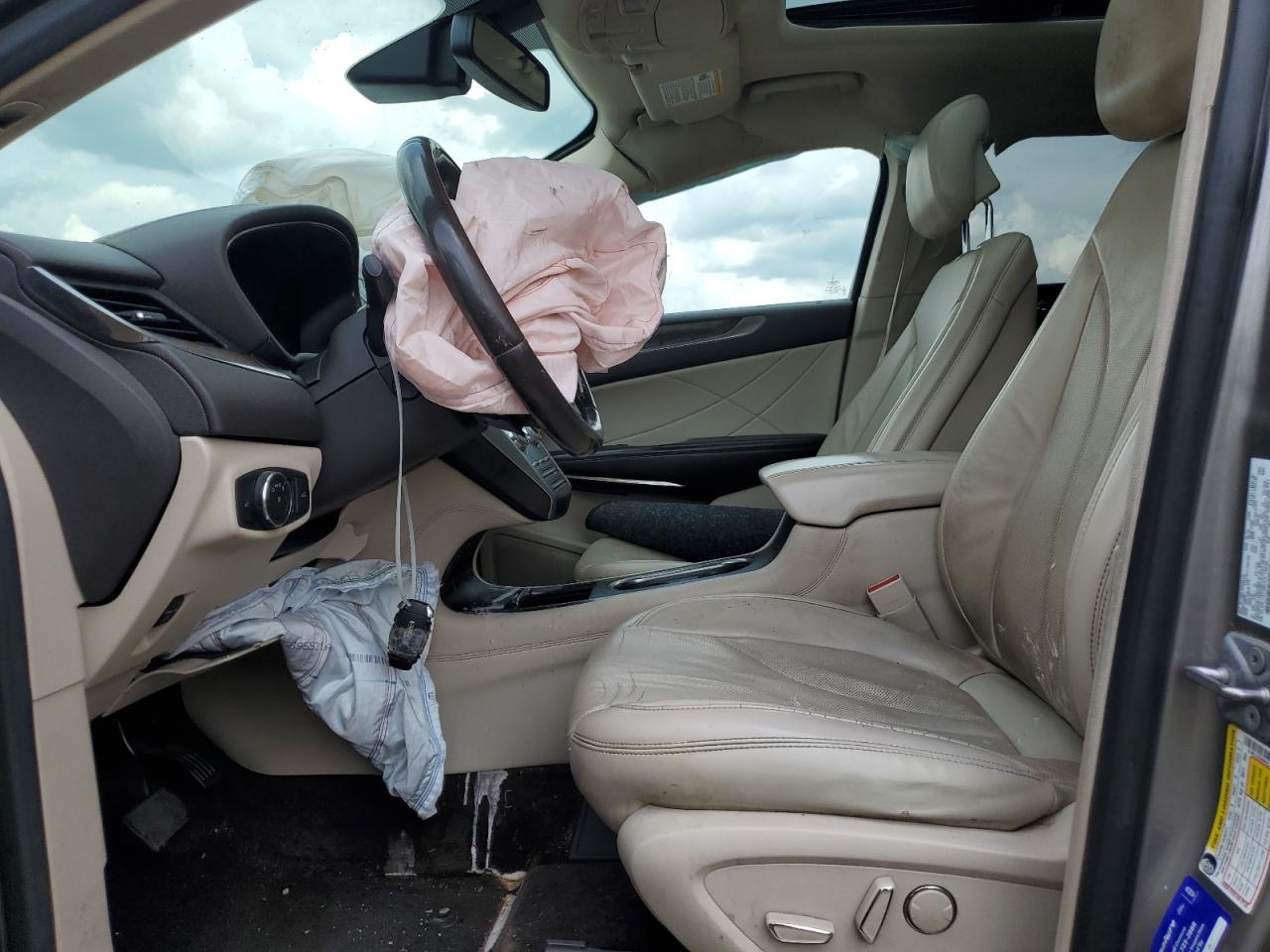 Lincoln MKC Reserve Image 12