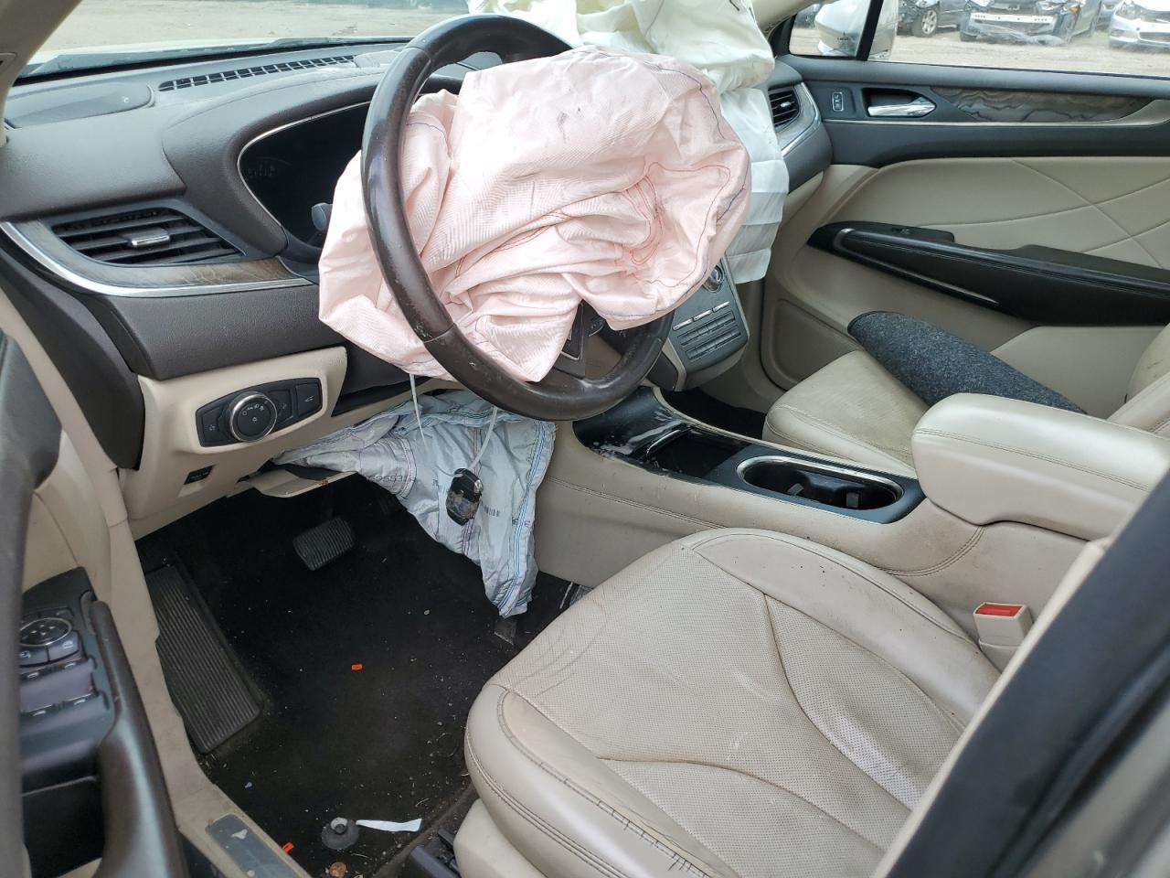 Lincoln MKC Reserve Image 9