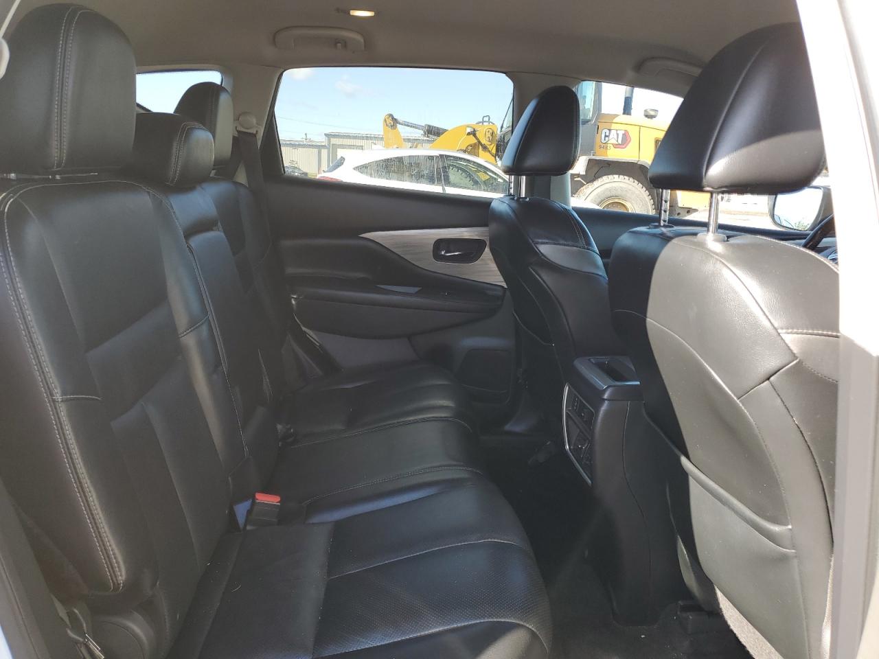 Nissan Murano S Image 7