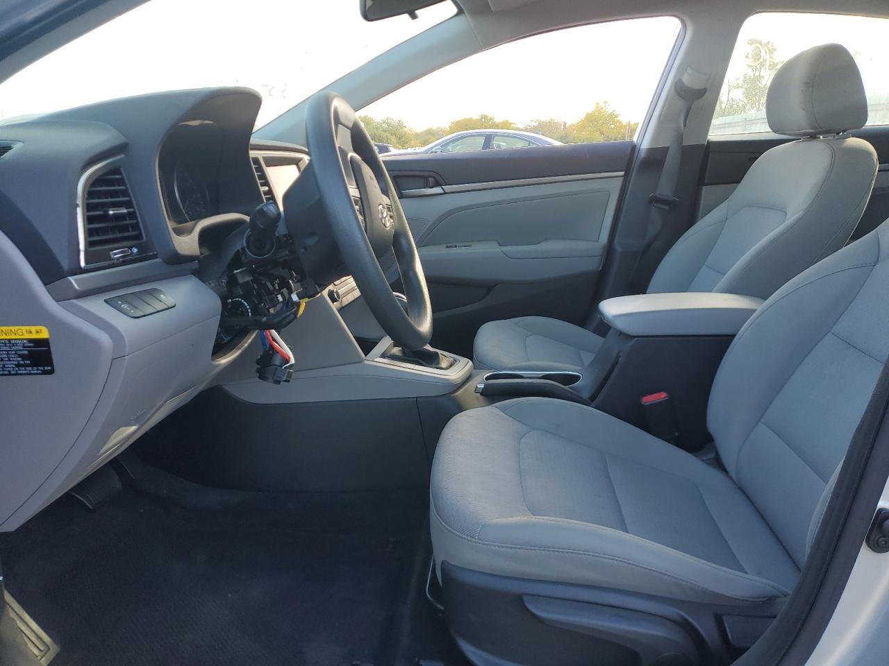 Hyundai ELANTRA Se Image 11