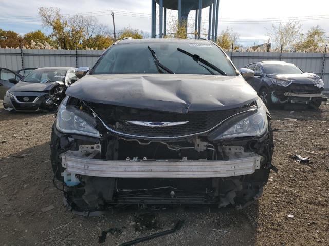 Chrysler Pacifica Limited Image 2