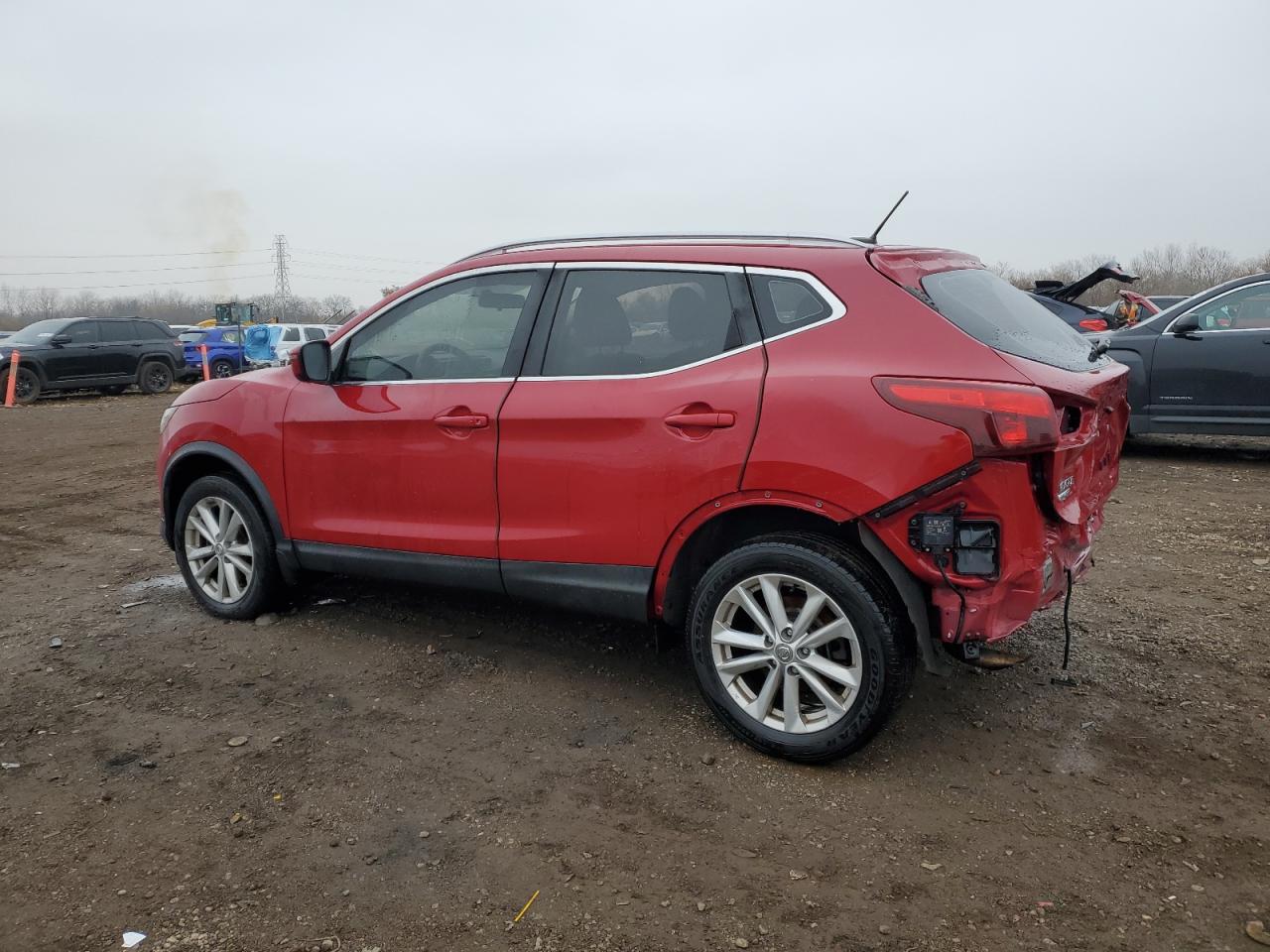 Nissan Rogue S Image 2
