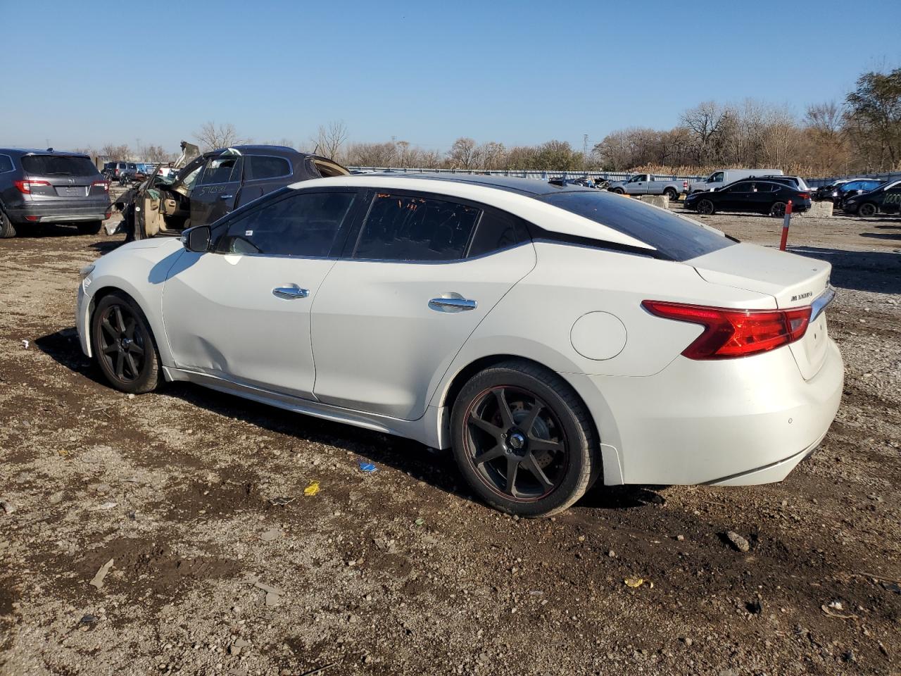 Nissan Maxima 3.5s Image 2